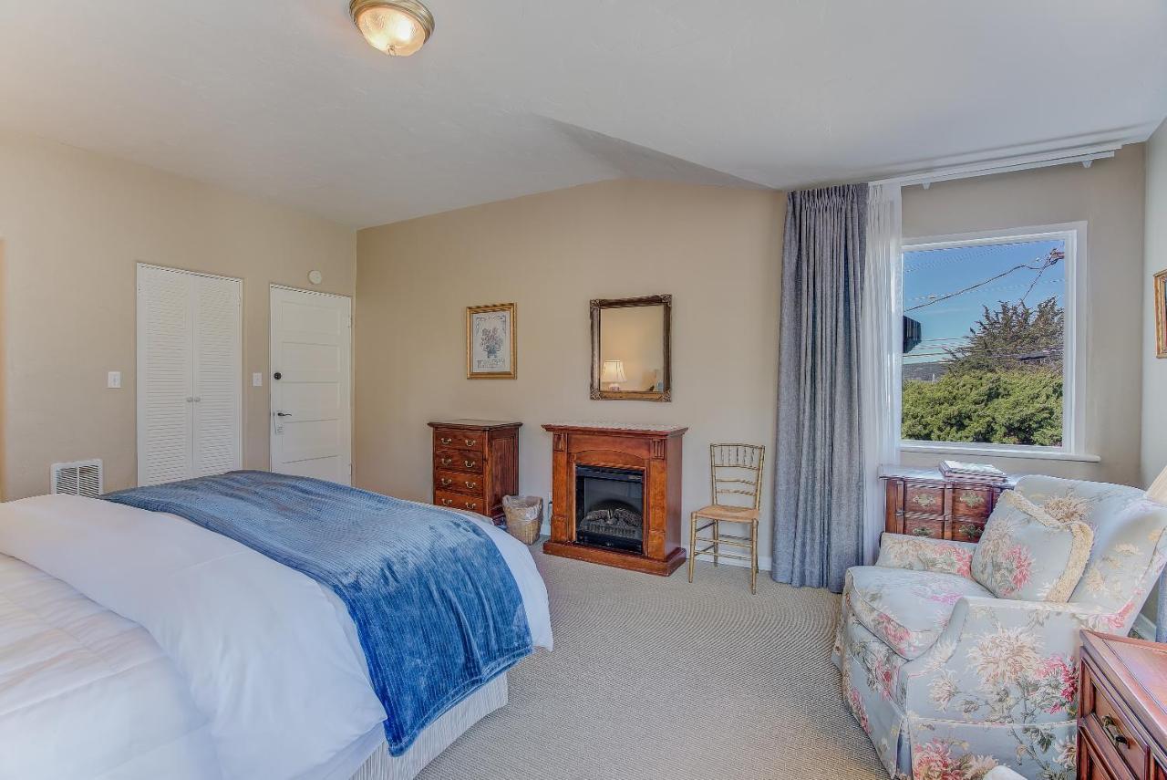 Sandpiper Inn Carmel-by-the-Sea Exterior photo